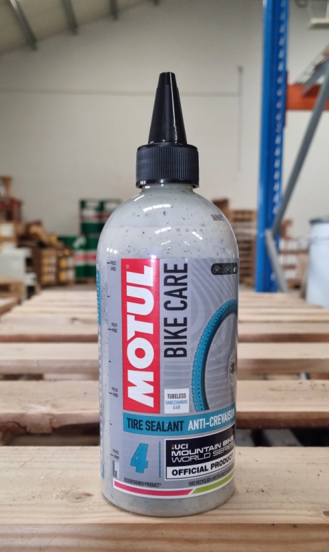 MOTUL TUBELESS TIRE SEALANT (UCI MTB WS), 0,5L MOTUL TUBELESS TIRE SEALANT (UCI MTB WS), 0,5L